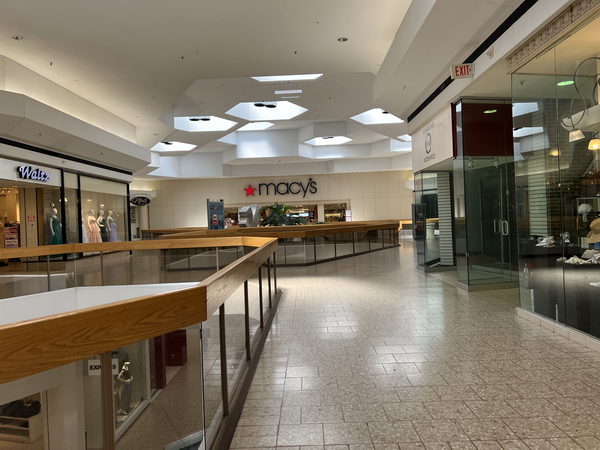 Lakeside Mall - July 22 2022